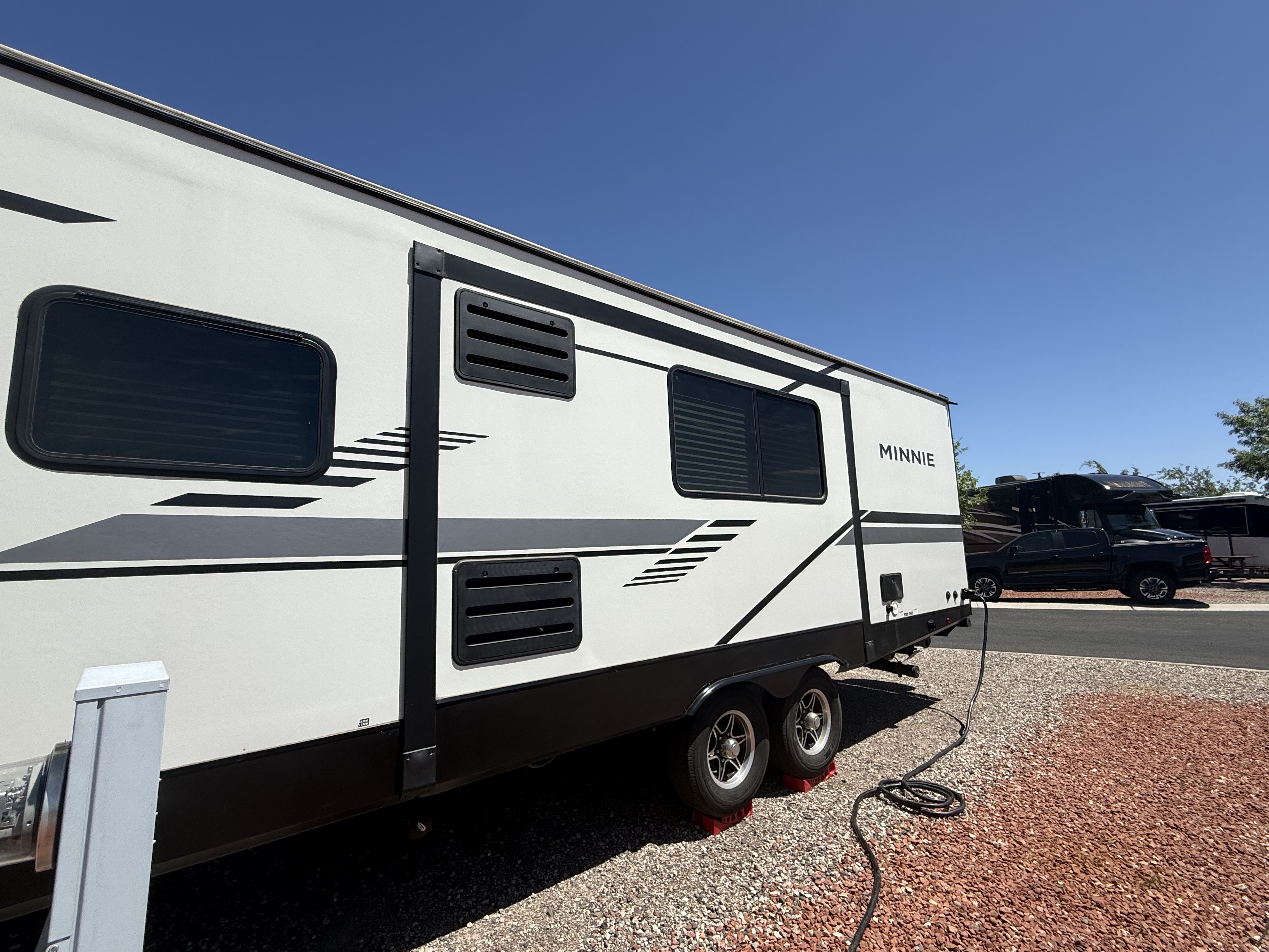 2022 Winnebago MICRO MINNIE 2301BHS RV