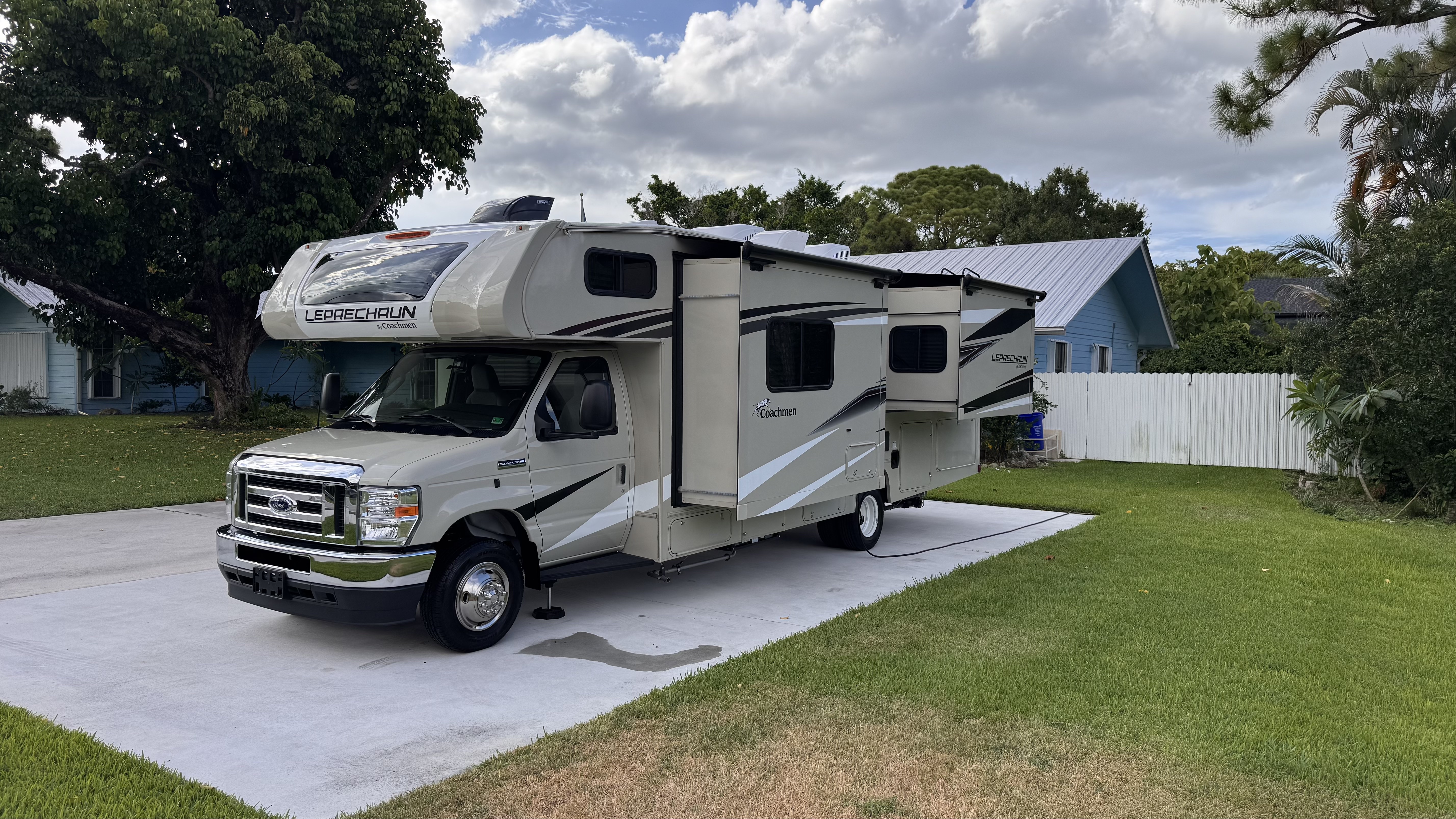 2024 Coachmen LEPRECHAUN 298KB in palm beach gardens FL