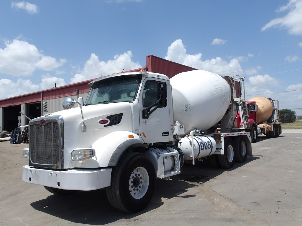 2018 PETERBILT 567 in Houston, TX