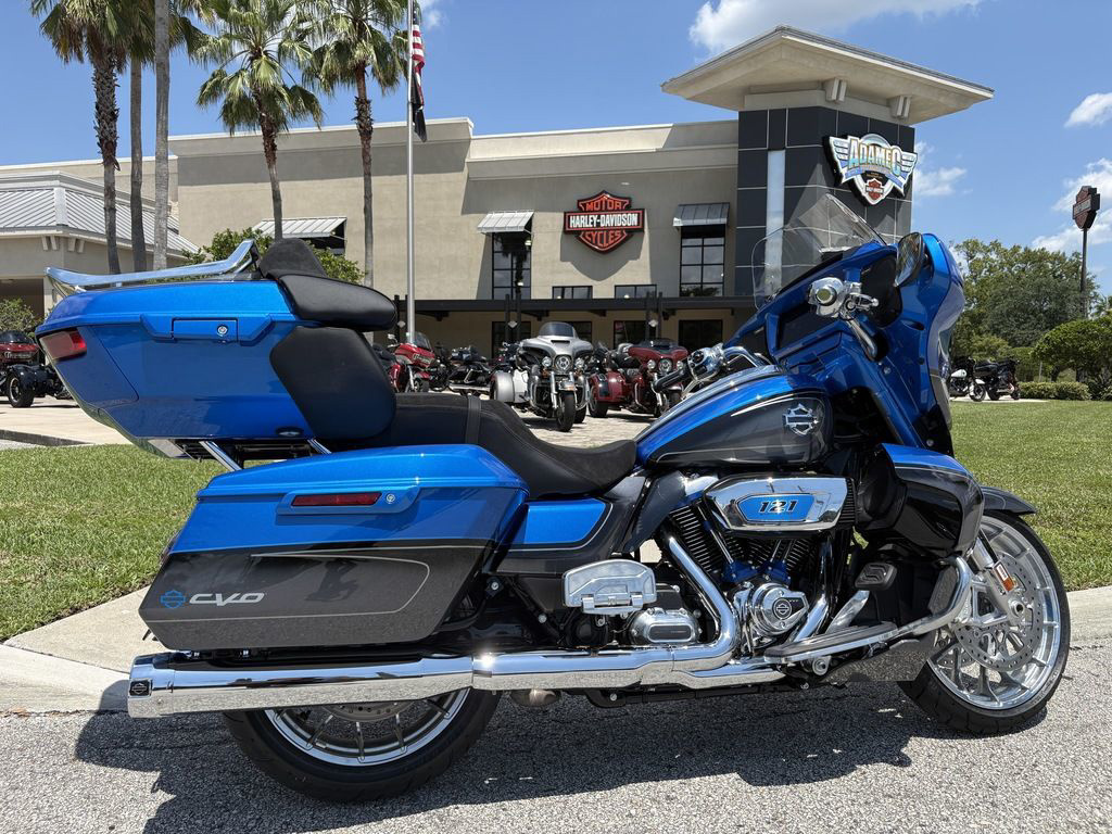 2026 Harley-Davidson Street Glide FLHXLSE - CVO Limited CVO LIMITED in Jacksonville, FL
