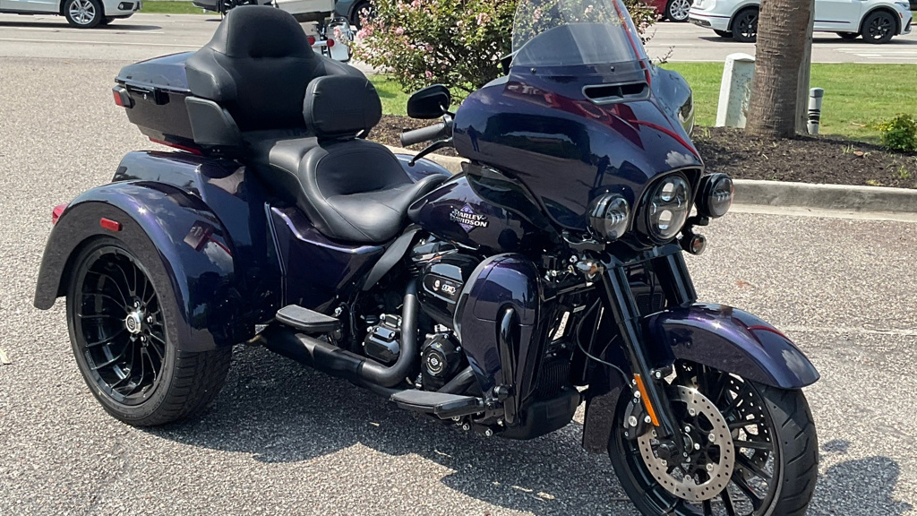 2025 Harley-Davidson Trike Tri Glide CVO in Little River, SC