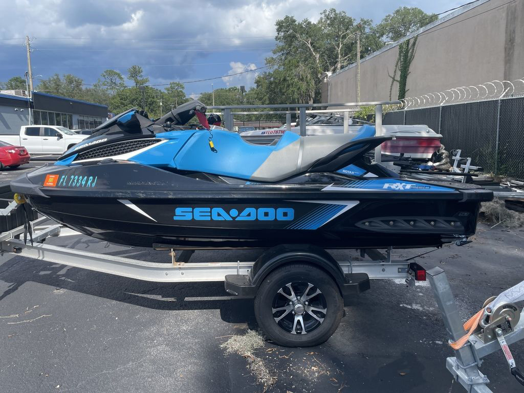 2017 Sea-Doo RXT 260 260 in Gainesville, FL