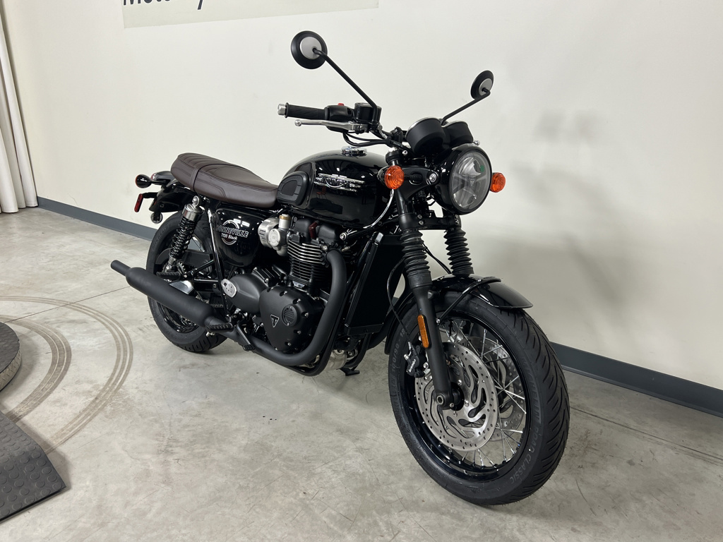 2026 Triumph Bonneville T120 Black BLACK in Peninsula, OH