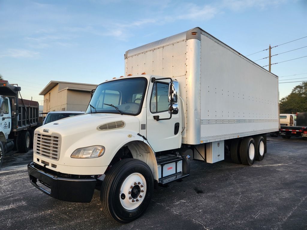 2014 FREIGHTLINER BUSINESS CLASS M2 106 in Deland, FL