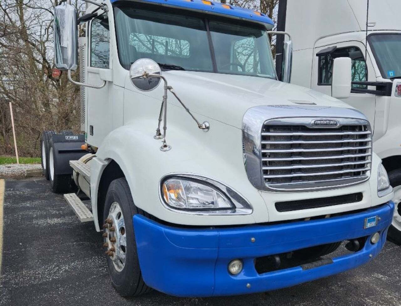 2015 FREIGHTLINER COLUMBIA in Bonita Springs, FL