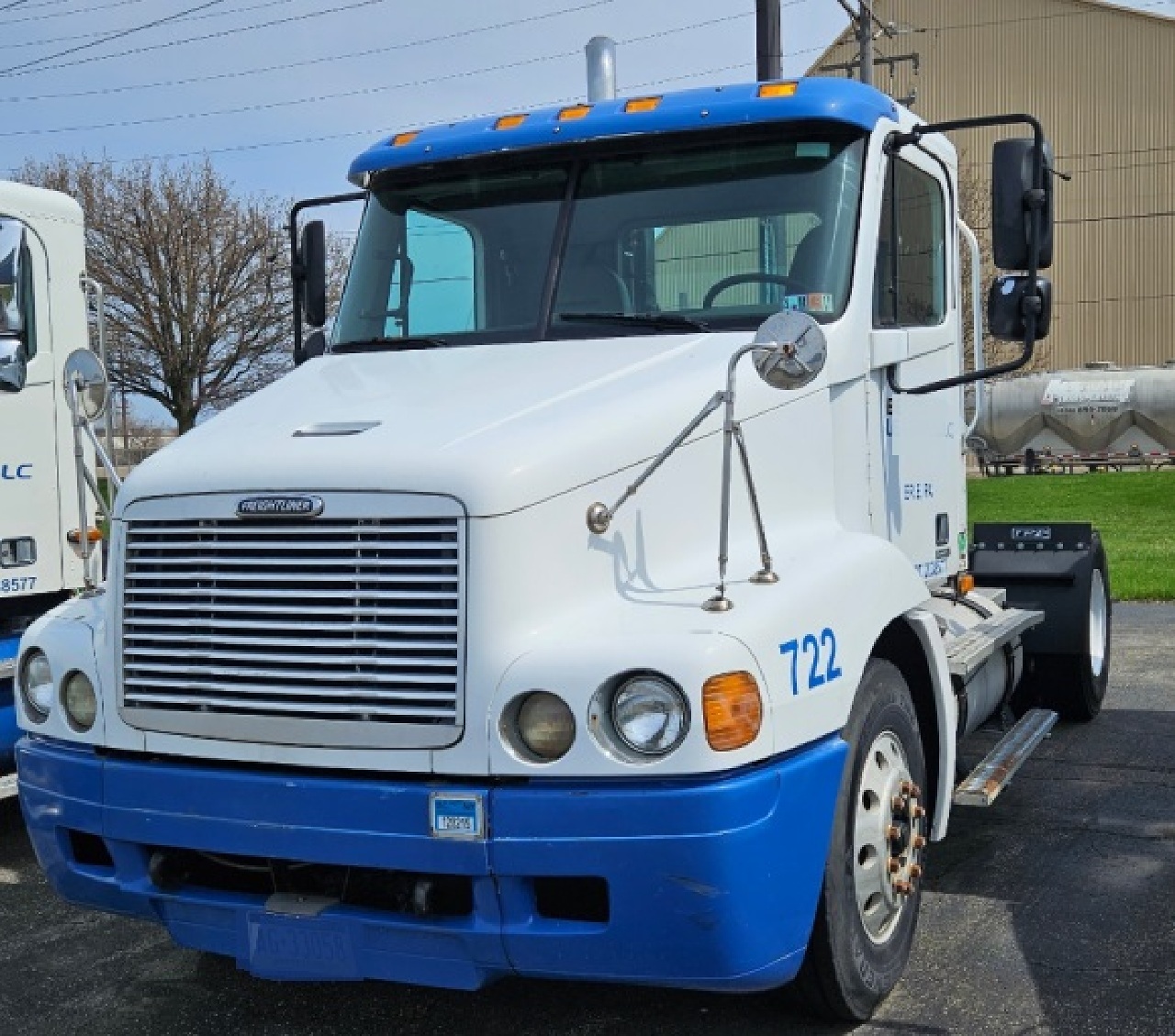 2004 FREIGHTLINER COLUMBIA in Bonita Springs, FL