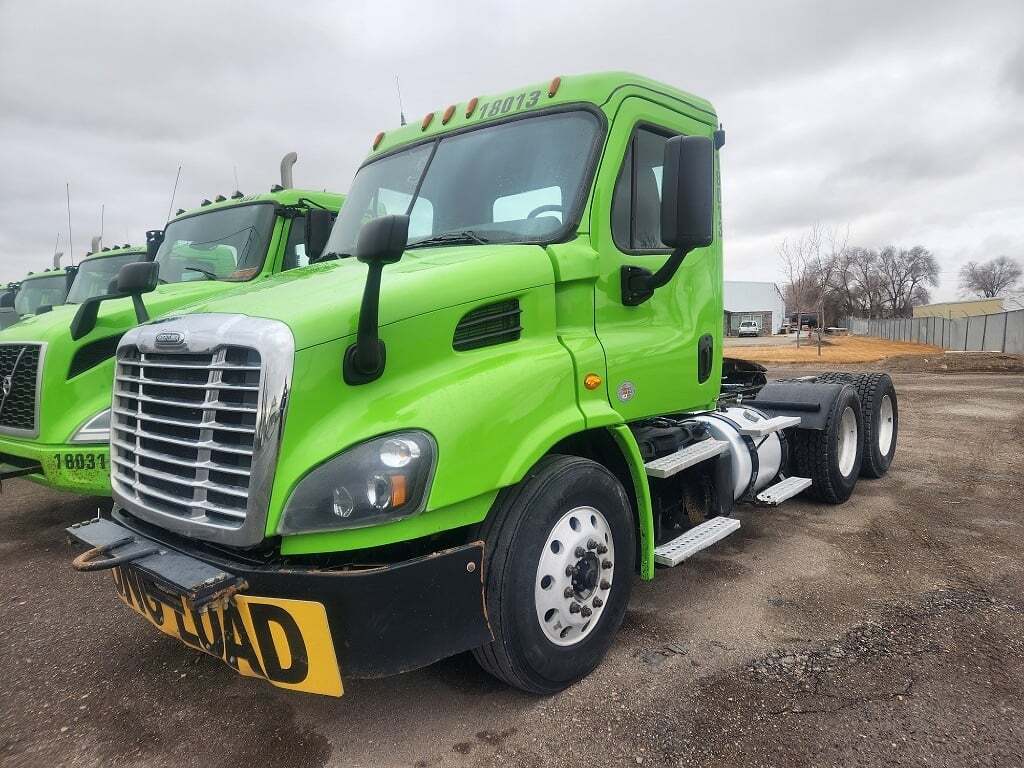 2018 FREIGHTLINER CASCADIA 113 in Bonita Springs, FL