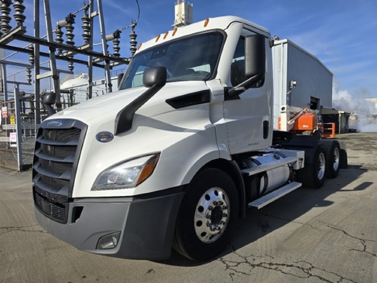 2021 FREIGHTLINER CASCADIA 116 in Bonita Springs, FL