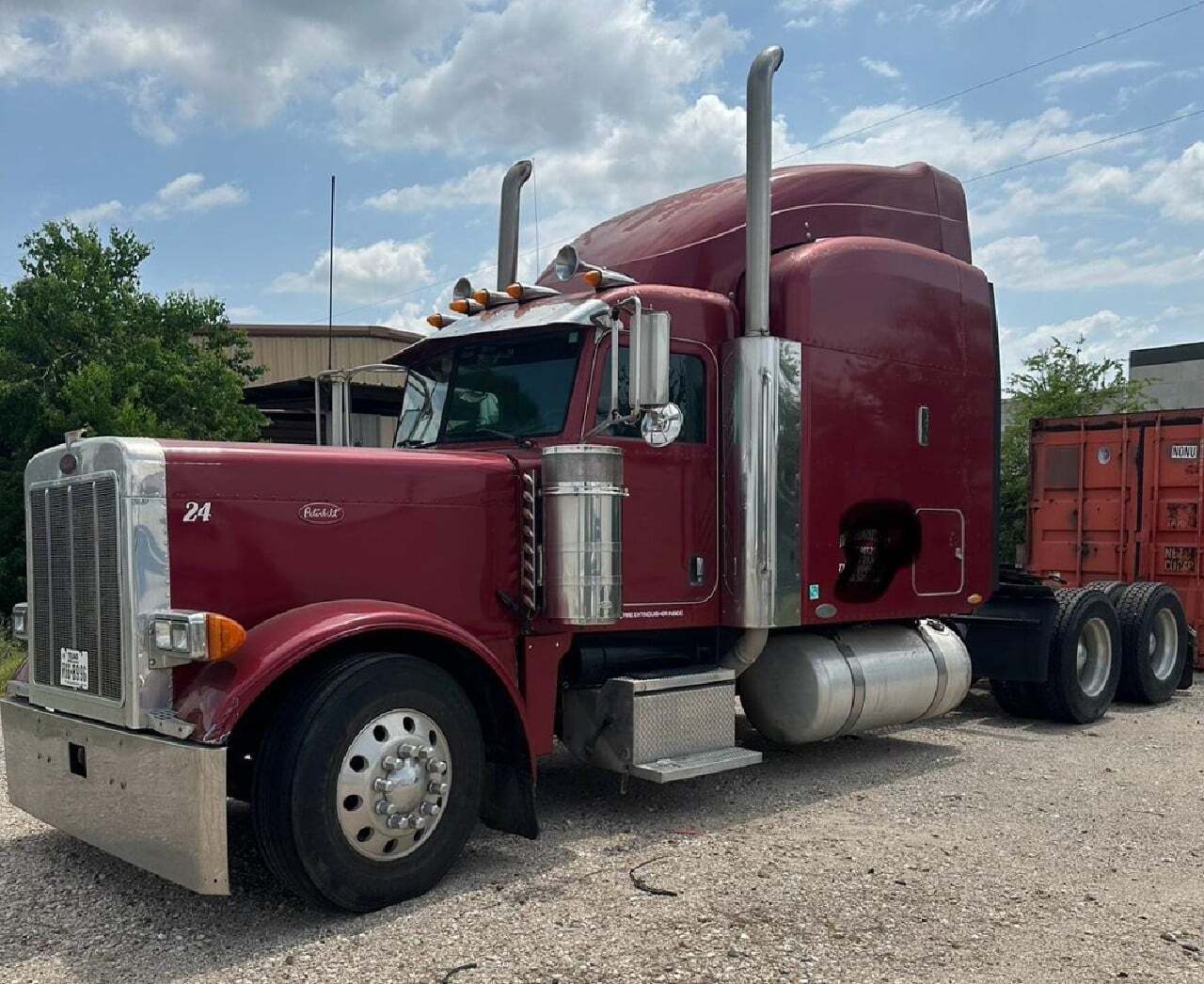 2005 PETERBILT 379 in Bonita Springs, FL
