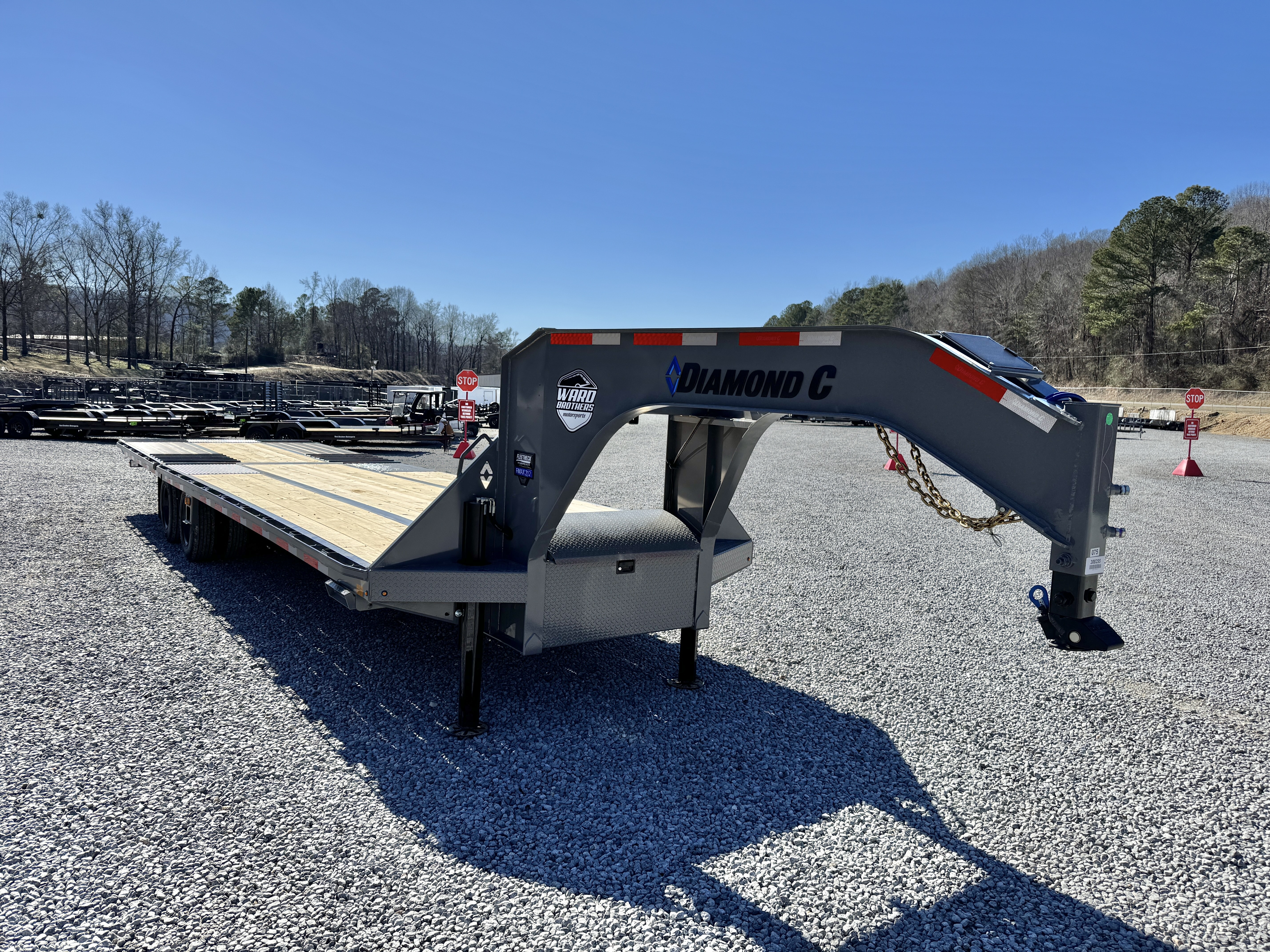 2026 Diamond C FMAX212 32ft 25K Hydraulic Dove Gooseneck in Leeds, AL