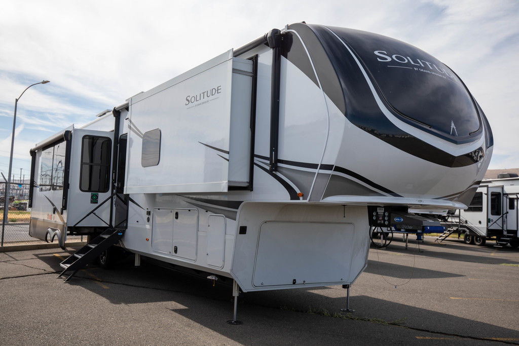 2027 Grand Design Solitude 417KB in union gap WA