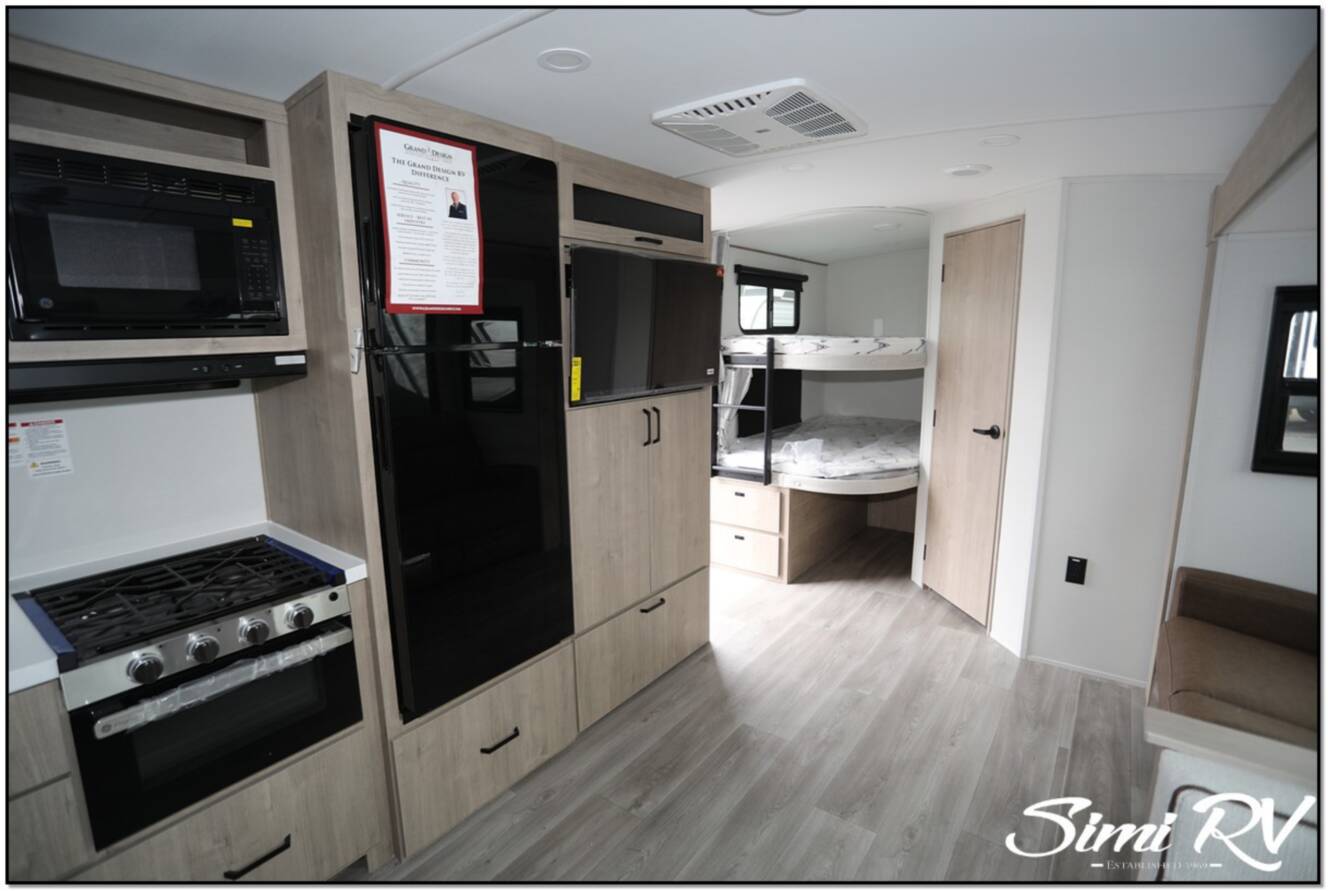 A photo of this 2026 Grand Design Imagine 2800BH
