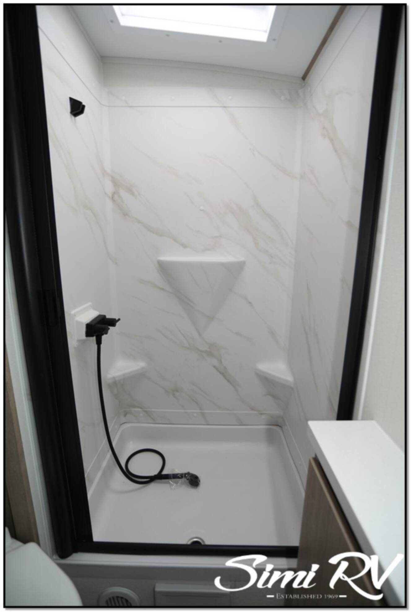 A photo of this 2026 Grand Design Imagine 2800BH