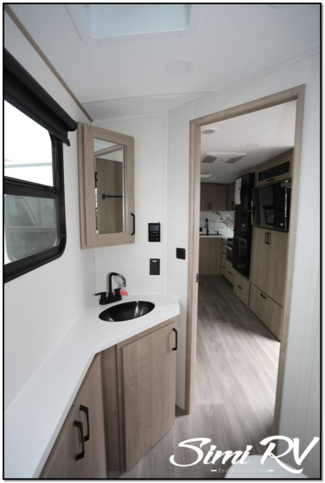 A photo of this 2026 Grand Design Imagine 2800BH