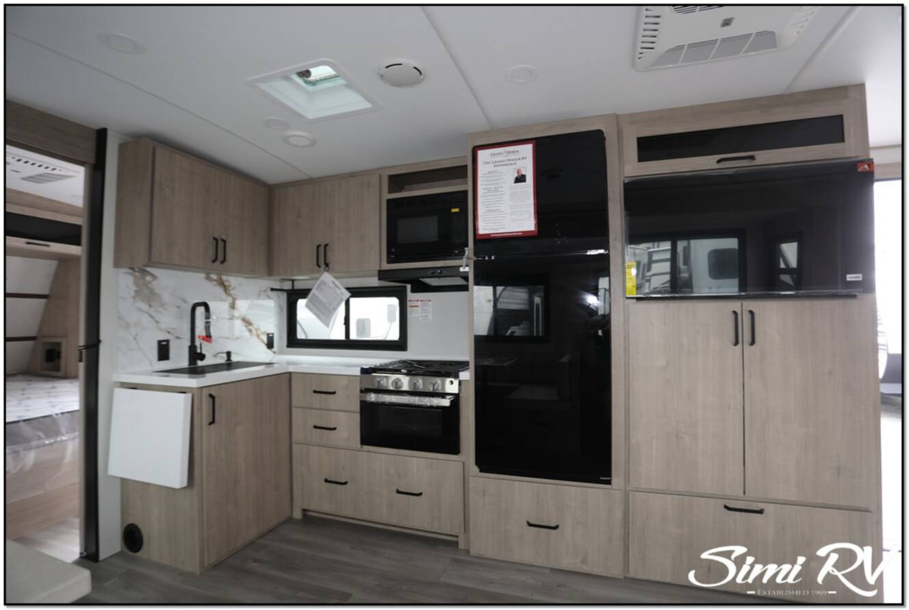 A photo of this 2026 Grand Design Imagine 2800BH