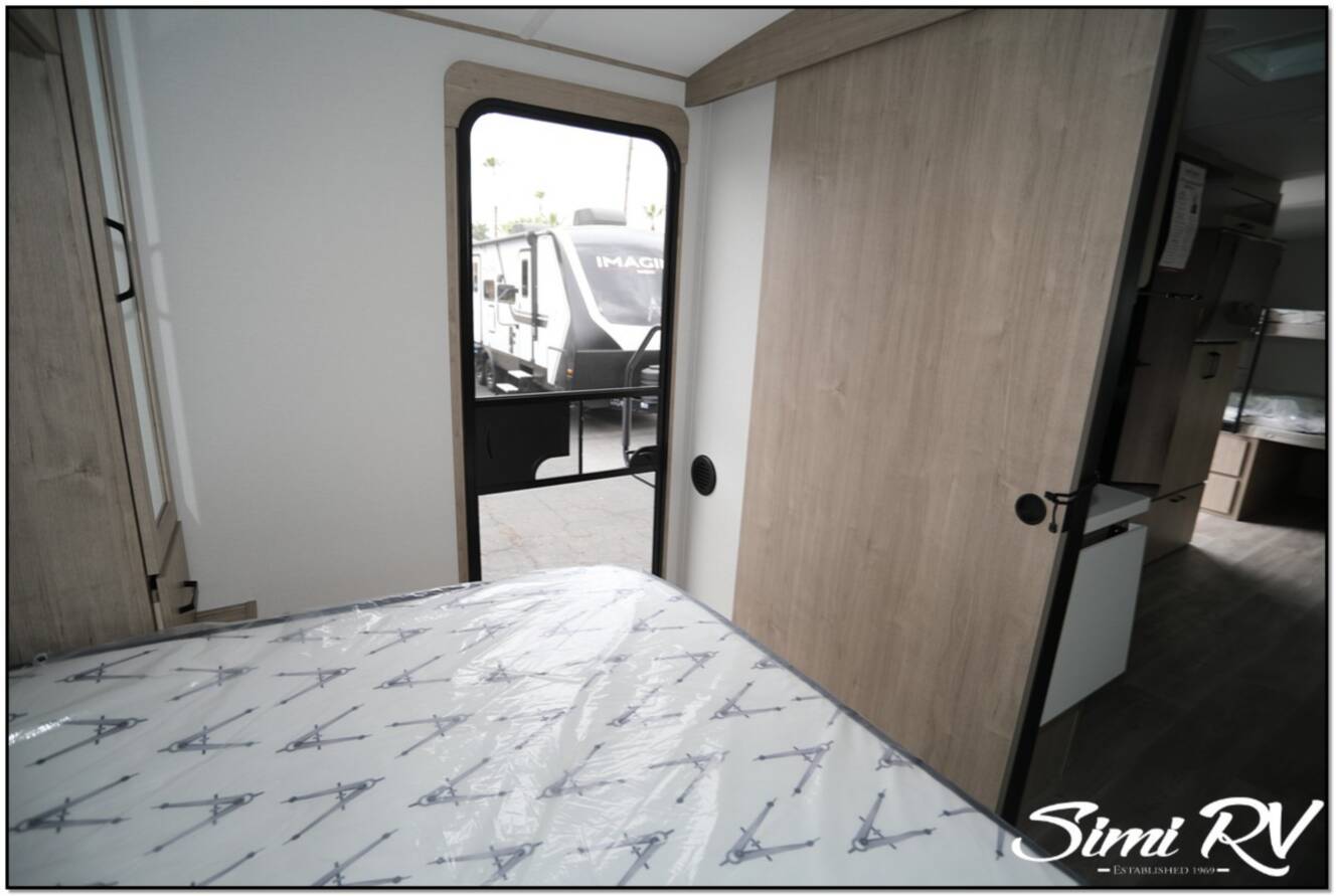A photo of this 2026 Grand Design Imagine 2800BH