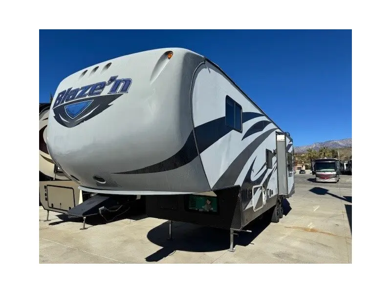 2019 PACIFIC COACHWORKS BLAZE'N F29