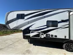 2019 PACIFIC COACHWORKS BLAZE'N F29