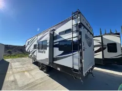 2019 PACIFIC COACHWORKS BLAZE'N F29