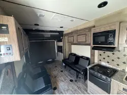 2019 PACIFIC COACHWORKS BLAZE'N F29