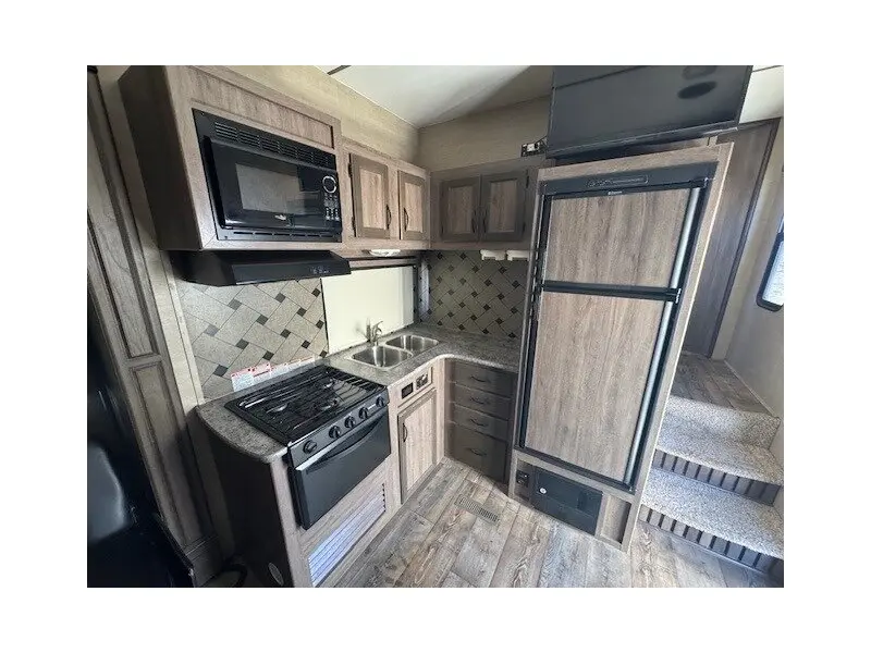2019 PACIFIC COACHWORKS BLAZE'N F29