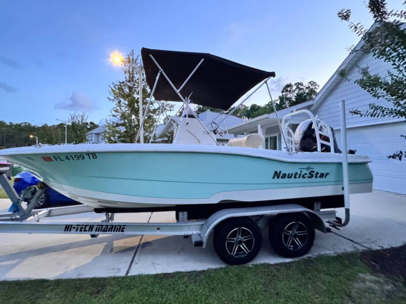 A photo of this 2022 Nauticstar 191 Hybrid