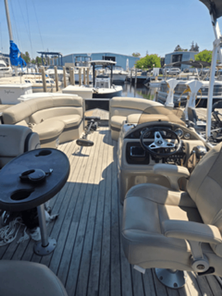 2017 South Bay 523FCR in muskegon MI