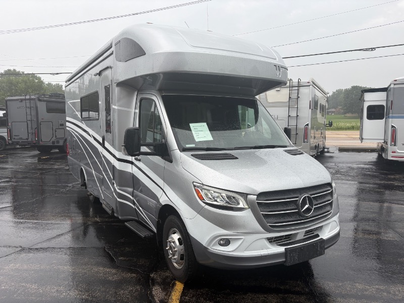 2020 Winnebago View 24D in rockford IL
