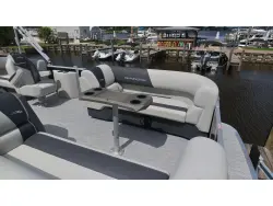 2027 Bennington 20 S1 STERN RADIUS
