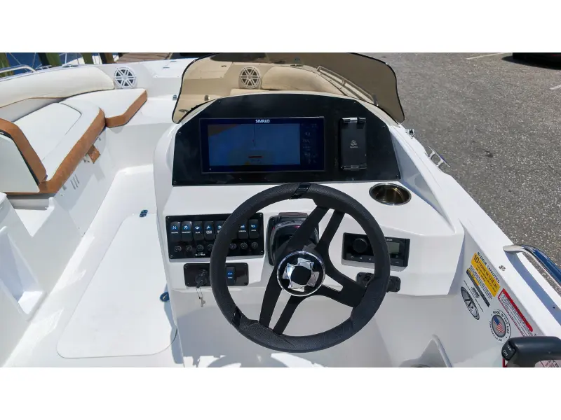 2027 Stingray 20 SC