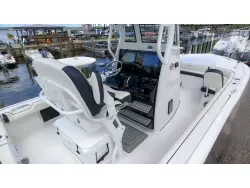 2027 Tidewater 2500 Carolina Bay