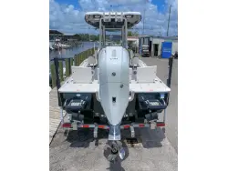 2027 Tidewater 2500 Carolina Bay