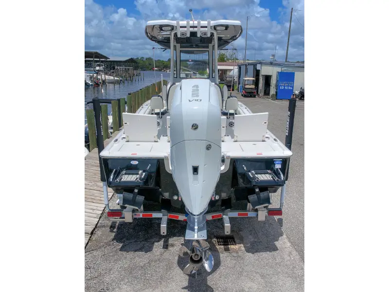 2027 Tidewater 2500 Carolina Bay