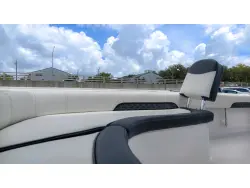 2027 Tidewater 2500 Carolina Bay