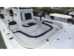 2027 Tidewater 2500 Carolina Bay