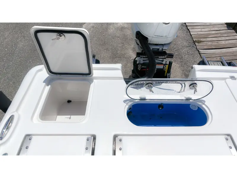 2027 Tidewater 2500 Carolina Bay