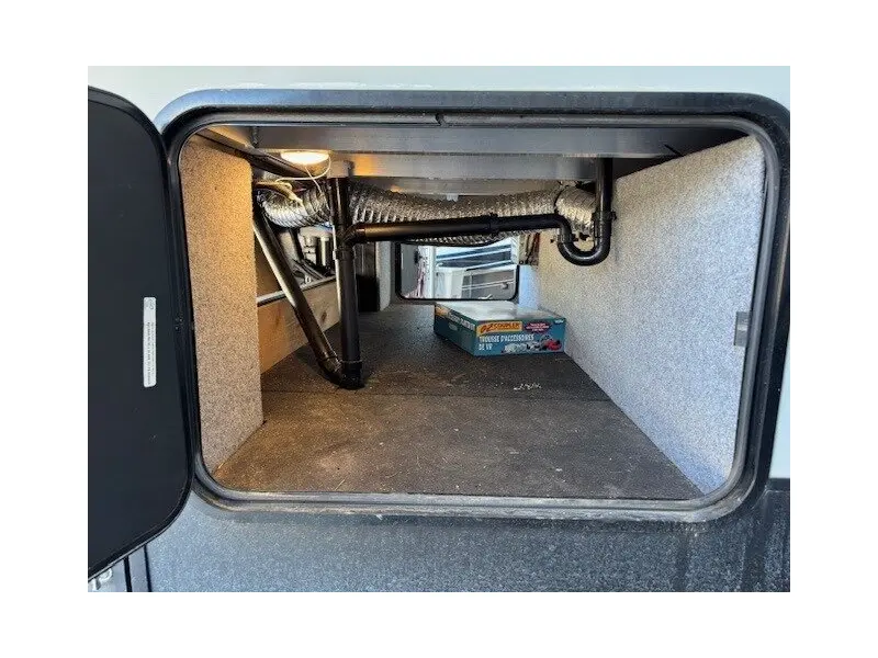 2019 FOREST RIVER CHEROKEE ARCTIC WOLF 285RL4