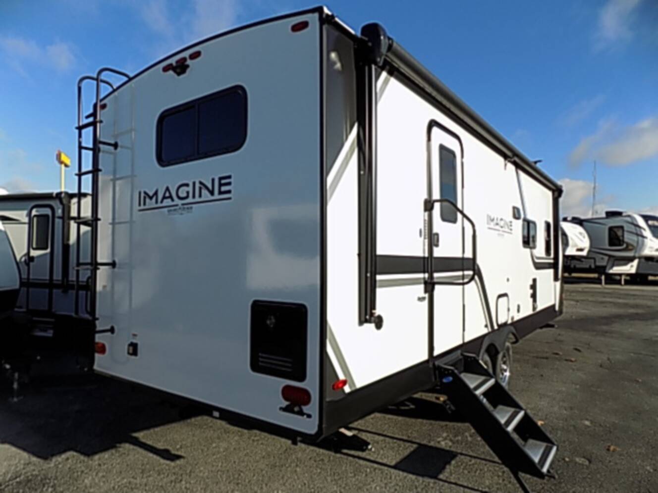 A photo of this 2025 Grand Design Imagine 2600RB