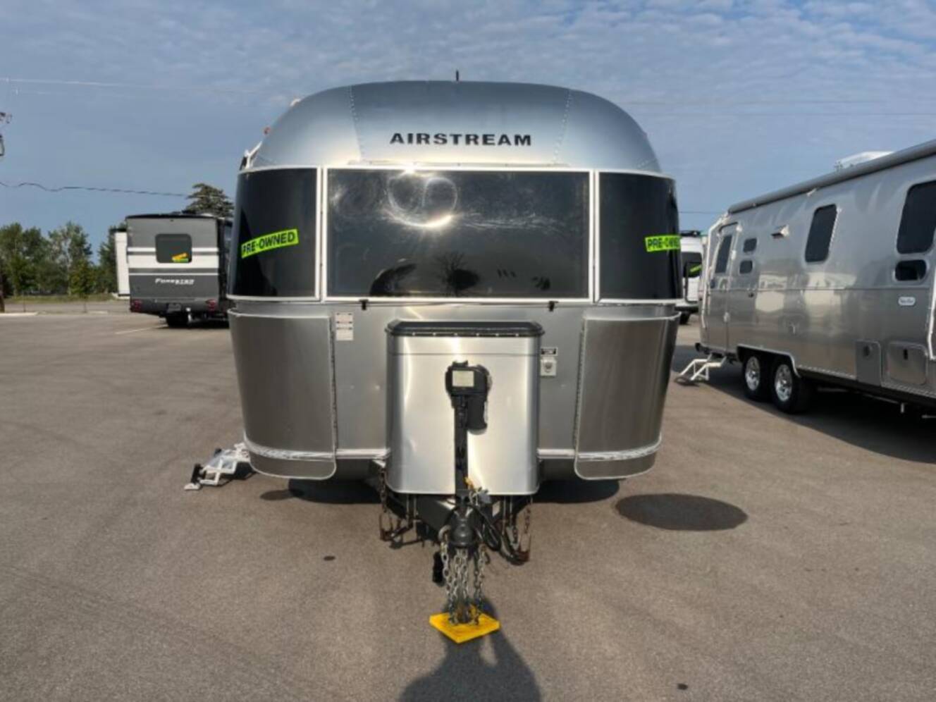 A photo of this 2012 Airstream Flying Cloud 30