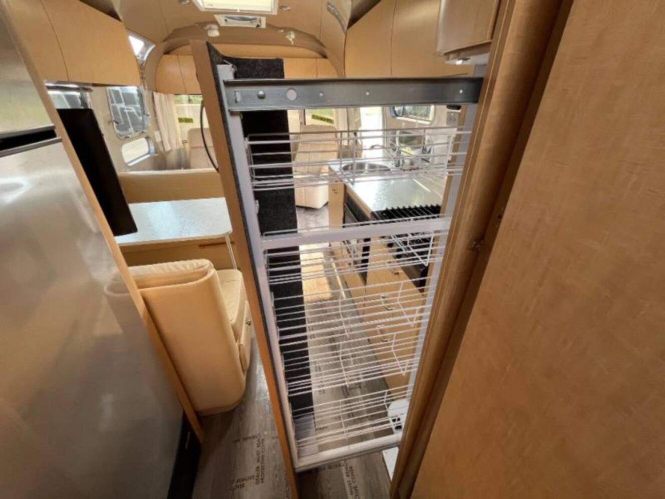 A photo of this 2012 Airstream Flying Cloud 30