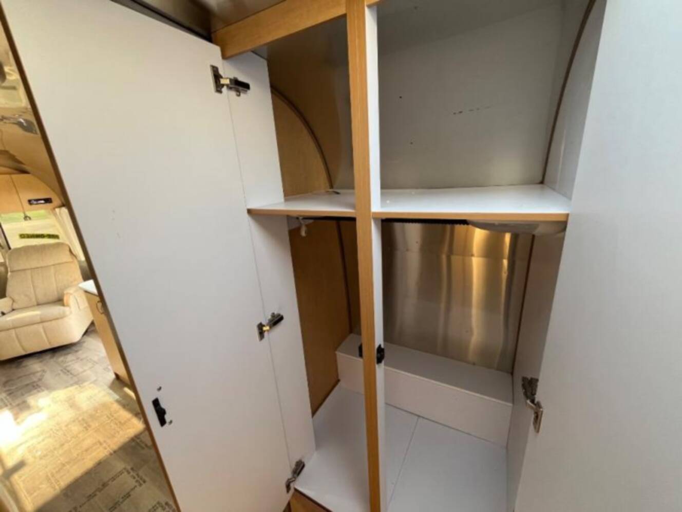 A photo of this 2012 Airstream Flying Cloud 30