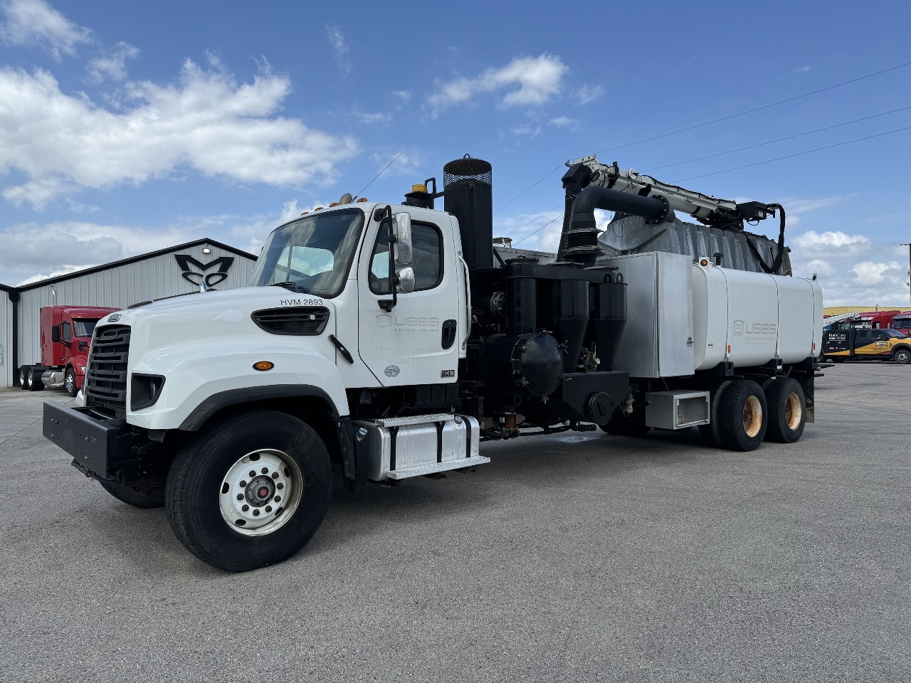 2012 FREIGHTLINER 114SD in Dallas, TX