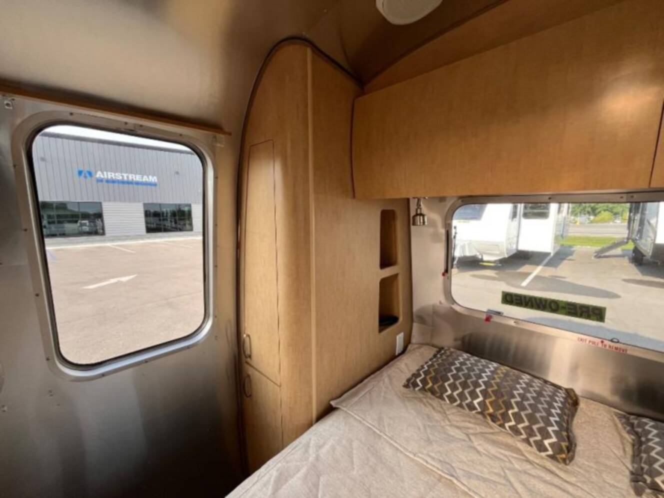 A photo of this 2012 Airstream Flying Cloud 30