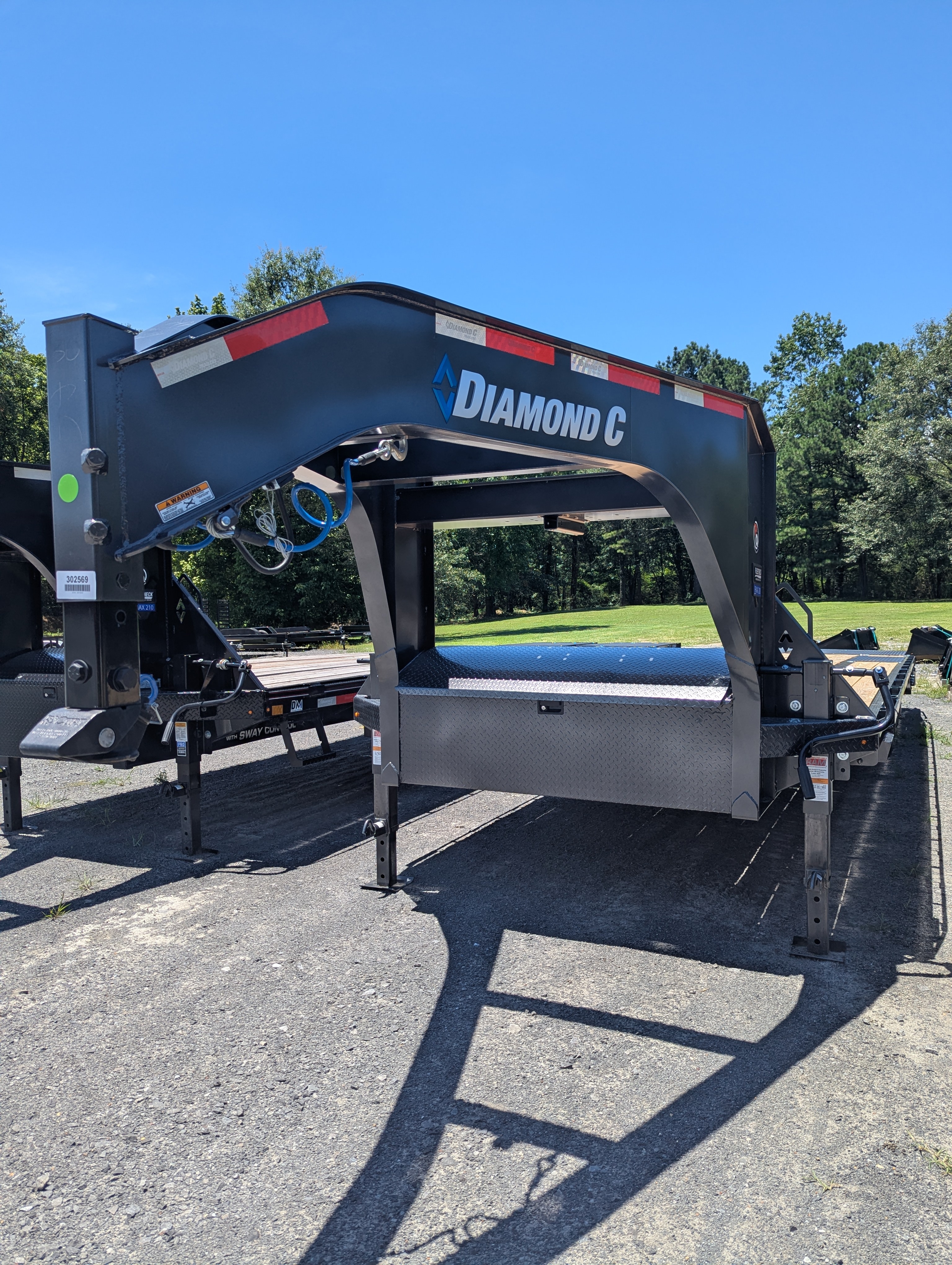 2025 DIAMOND C FMAX208MR/XDR 2.0 in Albertville, AL