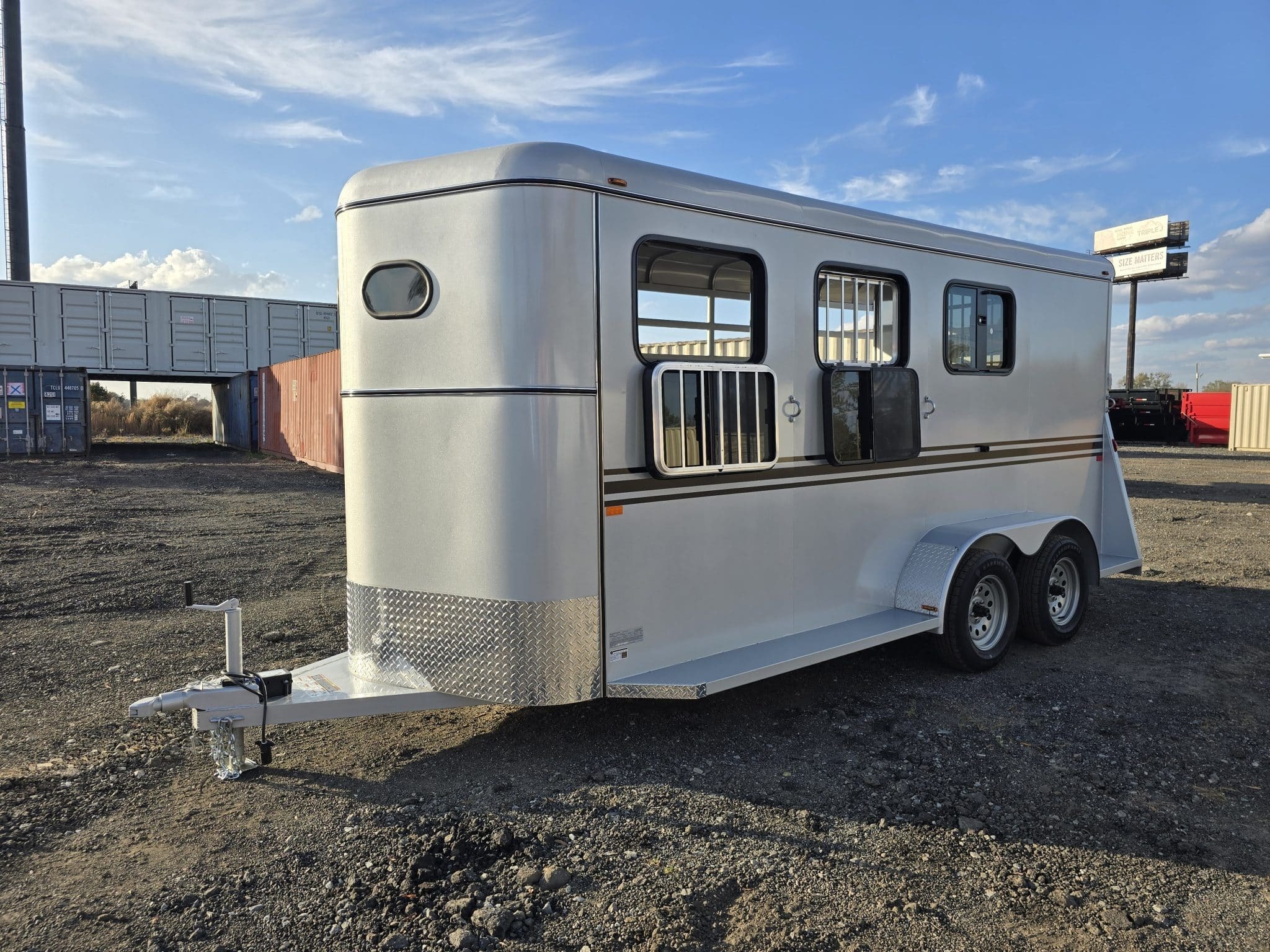 2026 Bee Trailers 6x16 3 Horse Durango Model Bumper Pull in Byron, GA