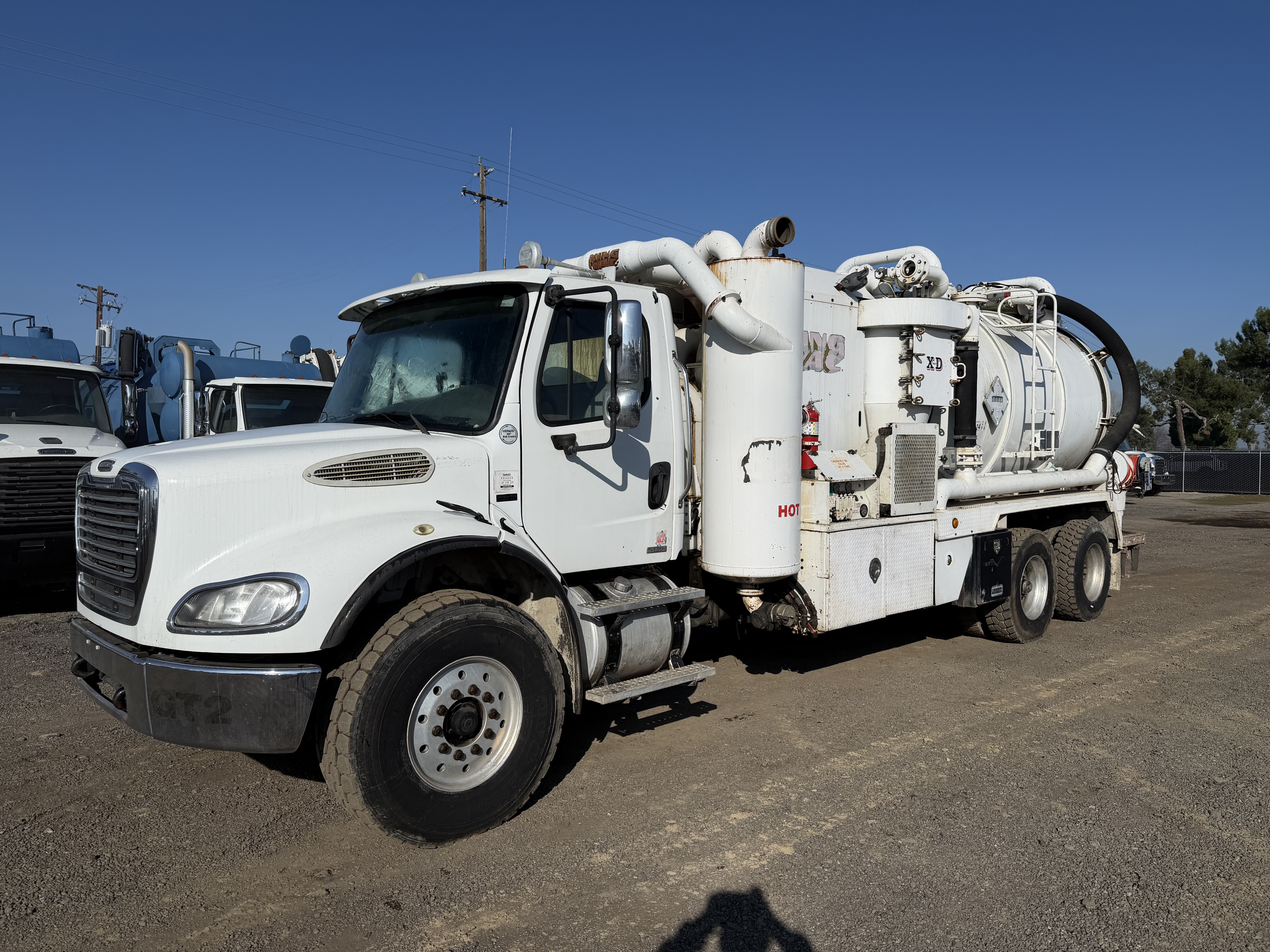 2007 FREIGHTLINER in Bakersfield, CA