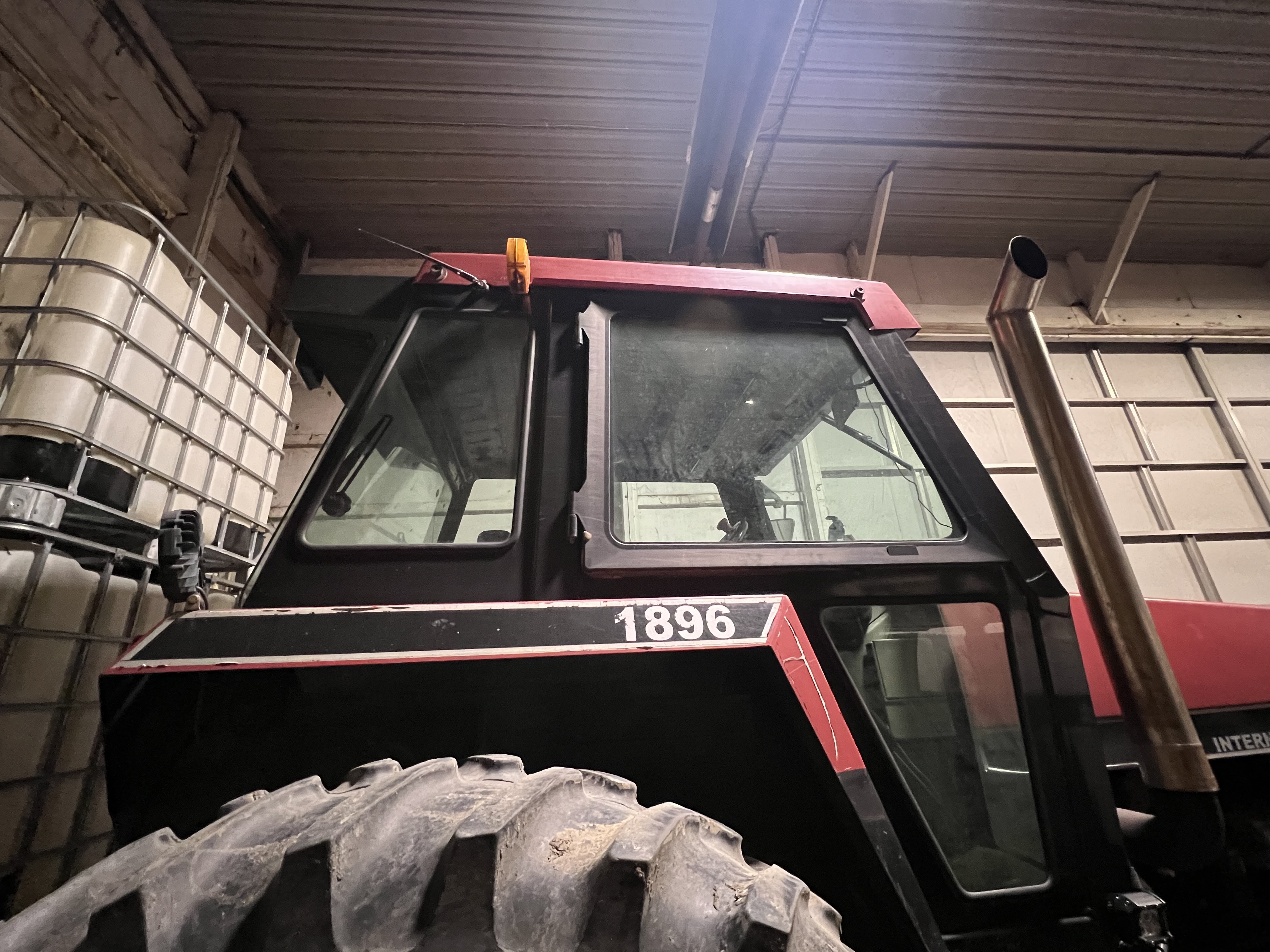 1988 CASE IH 1896 in Herscher, IL
