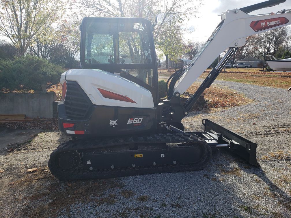 2022 BOBCAT E60 in Dixon, MO