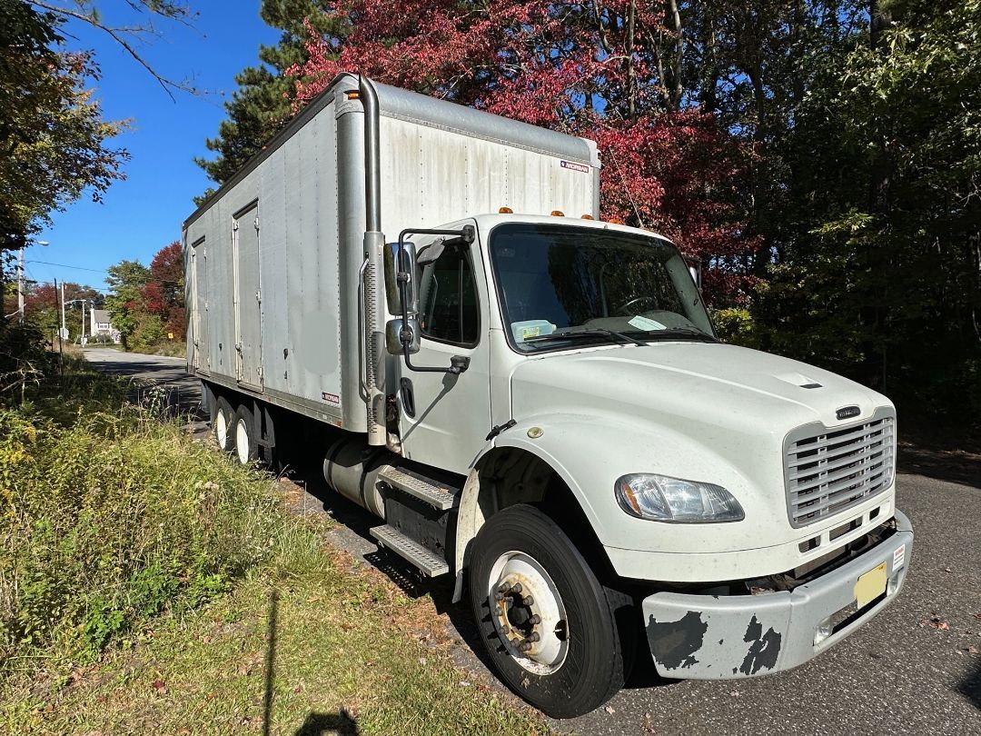 2015 FREIGHTLINER BUSINESS CLASS M2 106 in Toms River, NJ