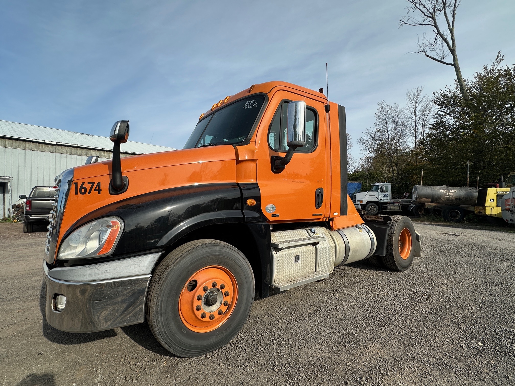 2012 FREIGHTLINER CASCADIA 125 in Gouldsboro, PA